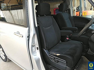 NISSAN SERENA 2012