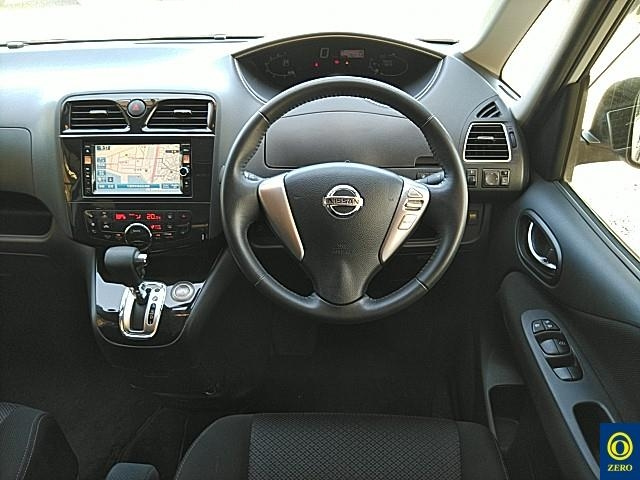 NISSAN SERENA 2012