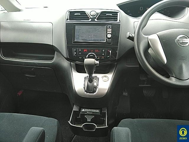 NISSAN SERENA 2011