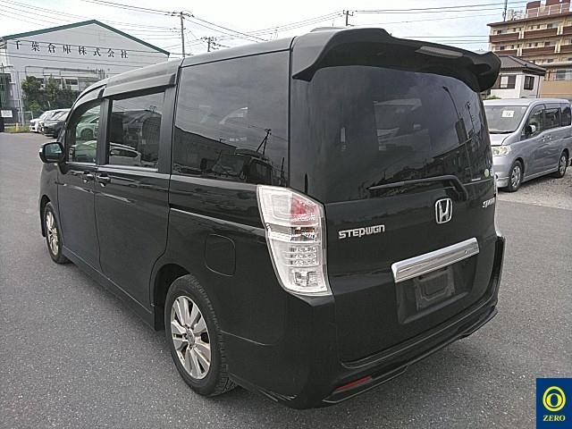 HONDA STEP WAGON 2010