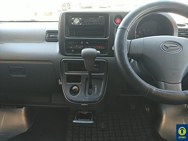 DAIHATSU HIJET VAN 2009