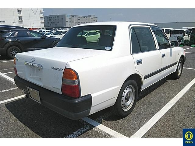 TOYOTA CROWN COMFORT 2013