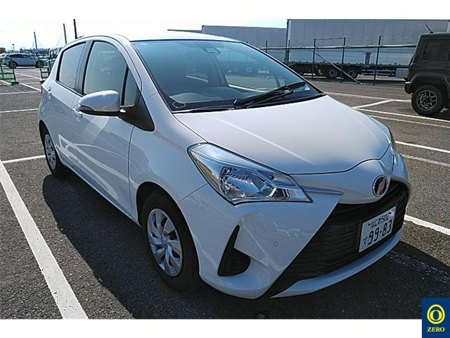 TOYOTA VITZ 2019