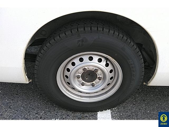 NISSAN CARAVAN VAN 2014