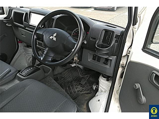MITSUBISHI MINICAB TRUCK 2013