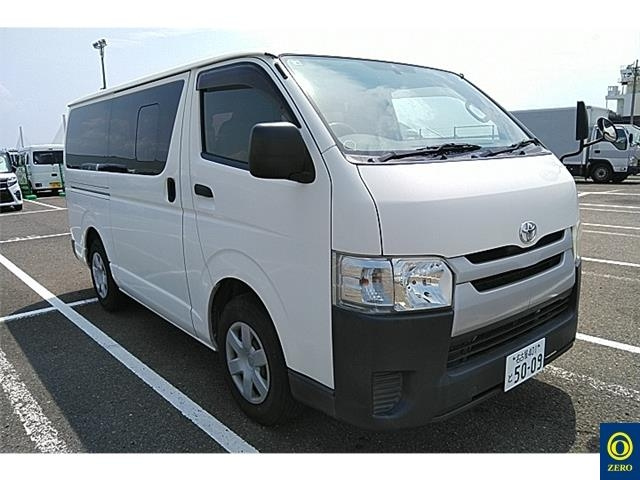 TOYOTA HIACE VAN 2014