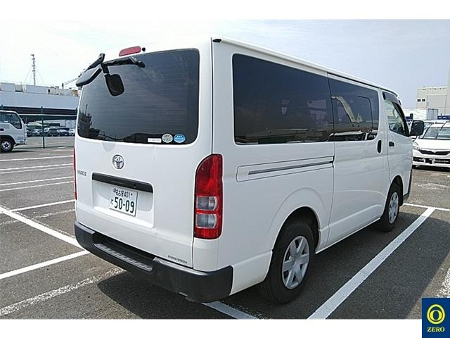 TOYOTA HIACE VAN 2014