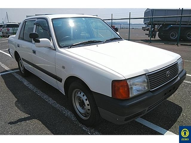 TOYOTA CROWN COMFORT 2013