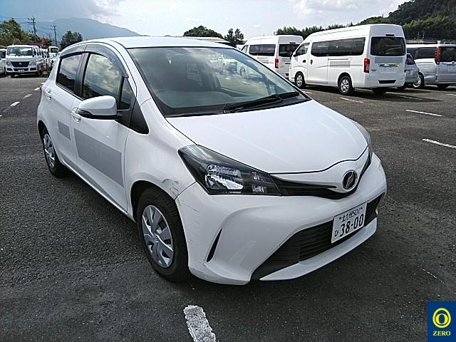 TOYOTA VITZ 2016