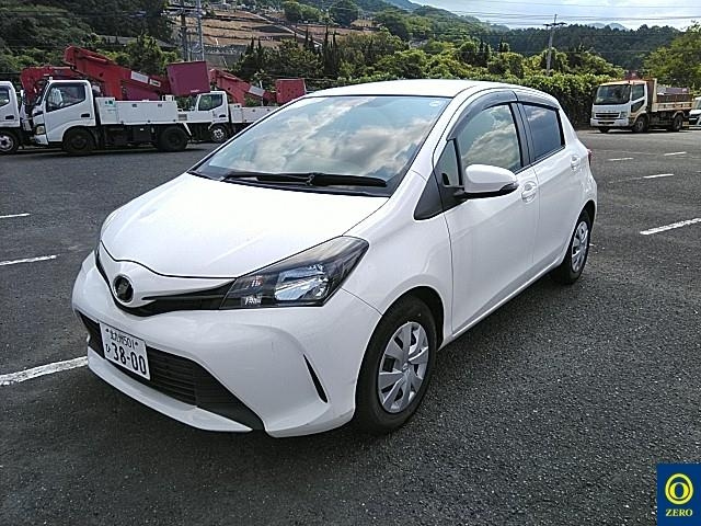 TOYOTA VITZ 2016