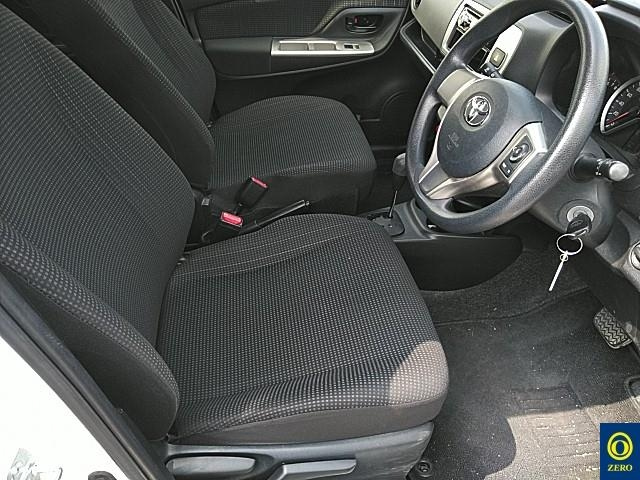 TOYOTA VITZ 2016