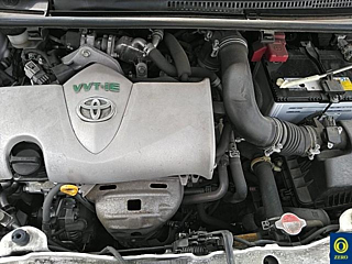 TOYOTA VITZ 2016