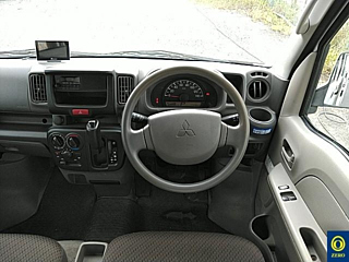 MITSUBISHI MINICAB VAN 2015