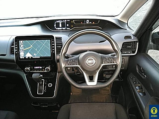 NISSAN SERENA 2019