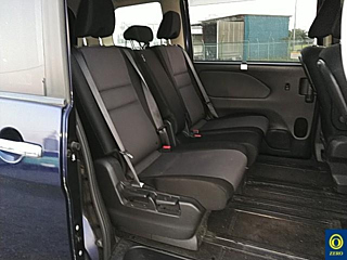 NISSAN SERENA 2019