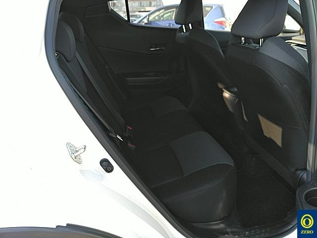 TOYOTA C-HR 2021