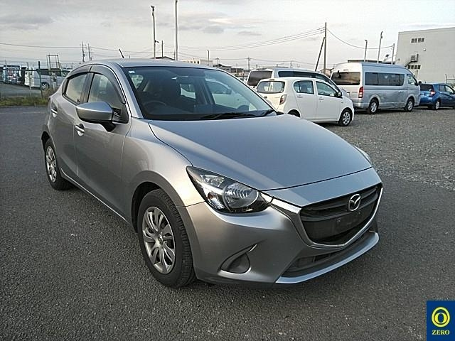 MAZDA DEMIO 2016