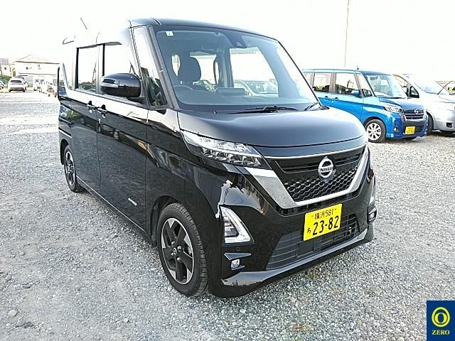 NISSAN ROOX 2021