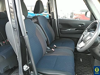 NISSAN ROOX 2021