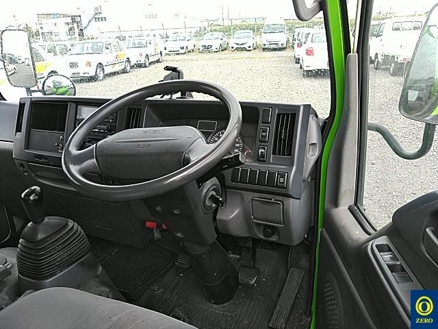 ISUZU ELF 2012