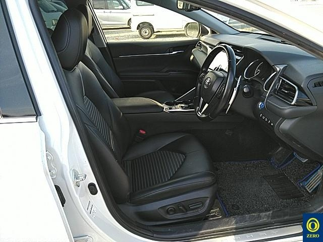 TOYOTA CAMRY 2019