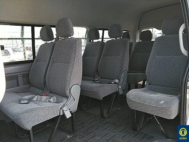 TOYOTA HIACE 2008