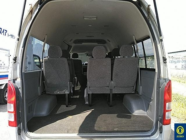 TOYOTA HIACE 2008