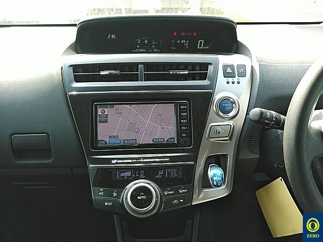 TOYOTA PRIUS ALPHA 2018