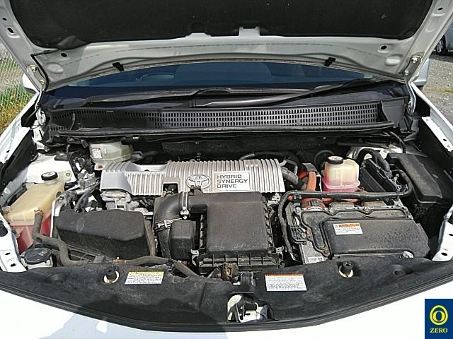 TOYOTA PRIUS ALPHA 2018