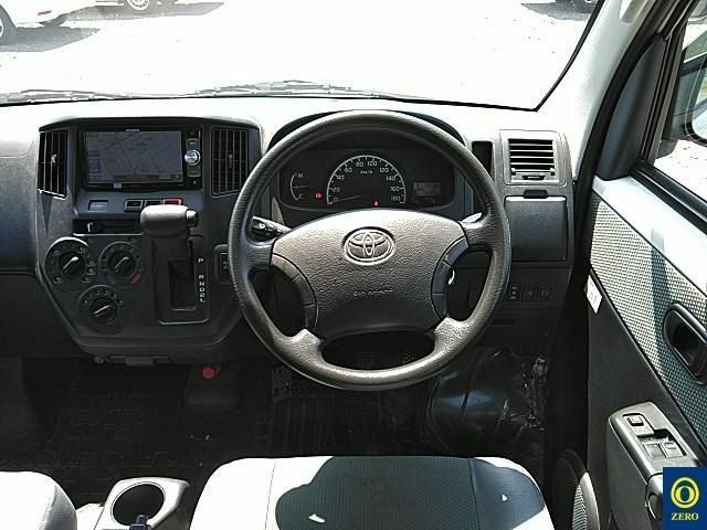 TOYOTA TOWN ACE VAN 2018