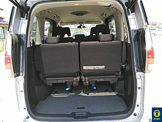 NISSAN SERENA 2019