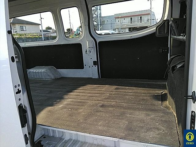 NISSAN CARAVAN VAN 2018