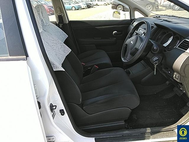 NISSAN TIIDA LATIO 2010
