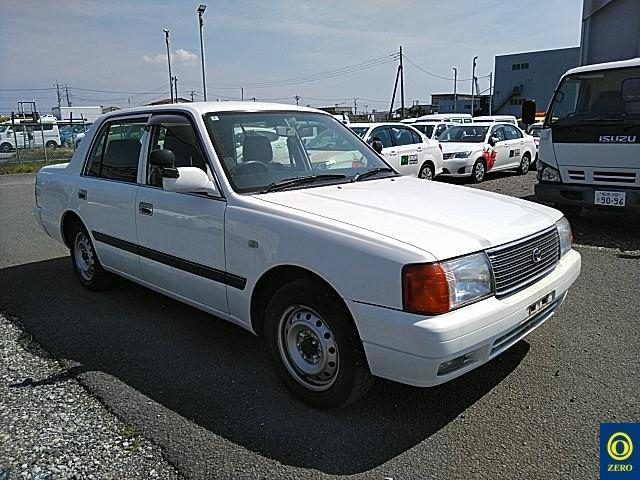 TOYOTA CROWN COMFORT 2013