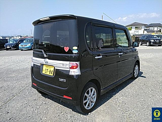 DAIHATSU TANTO 2011