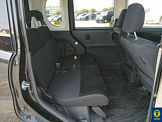 DAIHATSU TANTO 2011