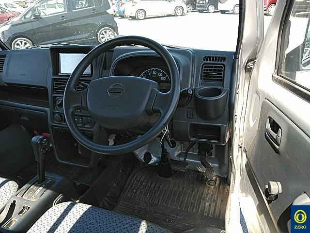 NISSAN CLIPPER TRUCK 2022