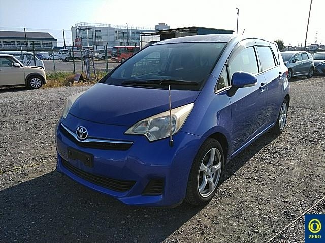 TOYOTA RACTIS 2011