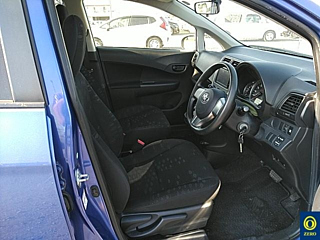 TOYOTA RACTIS 2011
