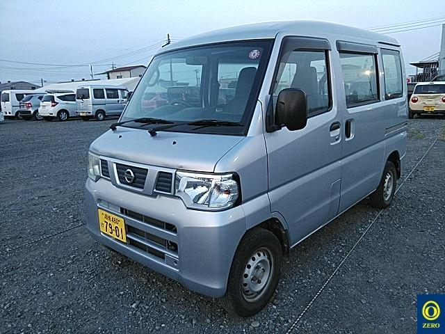 NISSAN CLIPPER VAN 2013