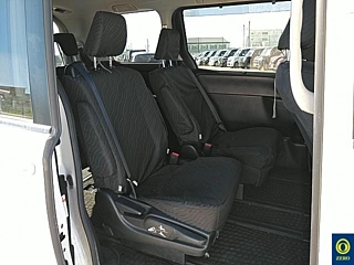 TOYOTA NOAH 2016