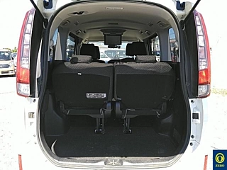 TOYOTA NOAH 2016