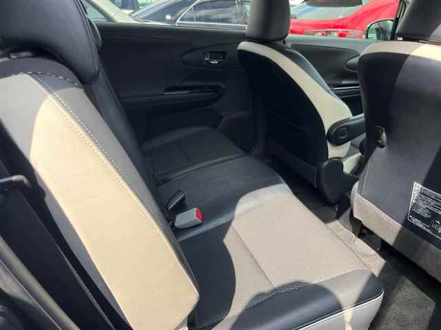 TOYOTA WISH 2011