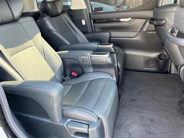 TOYOTA VELLFIRE 2019
