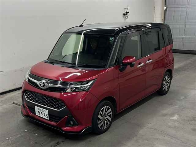 TOYOTA TANK 2017