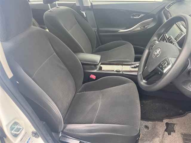 TOYOTA PREMIO 2018