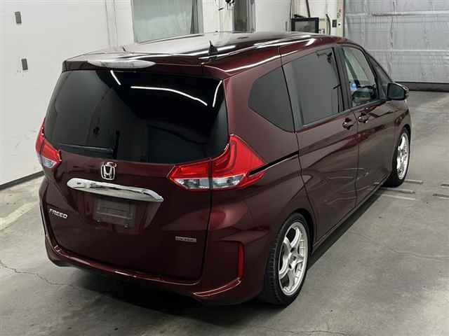 HONDA FREED 2018