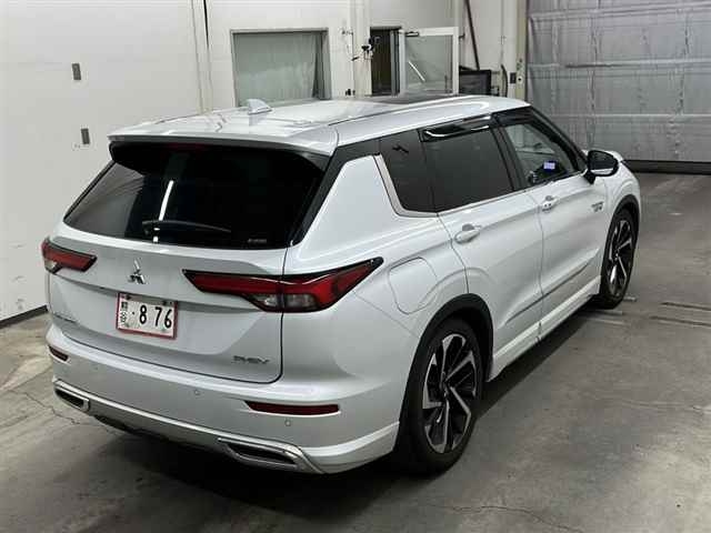 MITSUBISHI OUTLANDER PHEV 2023