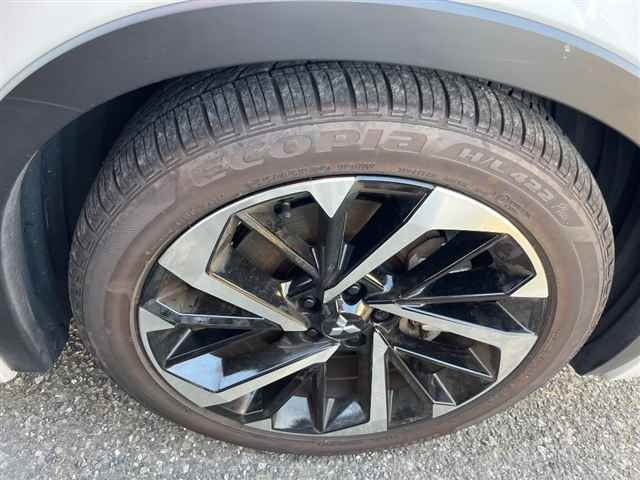 MITSUBISHI OUTLANDER PHEV 2023