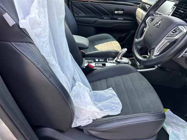 MITSUBISHI OUTLANDER PHEV 2019